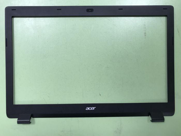 Рамка матрицы Acer ES1-711 ES1-731 ES1-771 p/n EAZYW004010 / TFQ37ZYLLBT