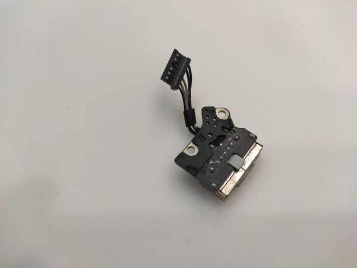 Разъем питания на шлейфе Apple Apple Macbook Pro A1398