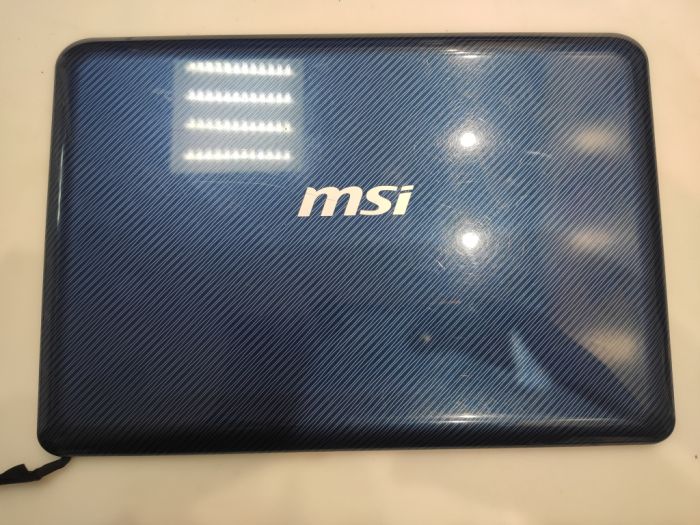 Крышка матрицы MSI U135 DX MS-N014 нет заглушек петель 012AC26P89