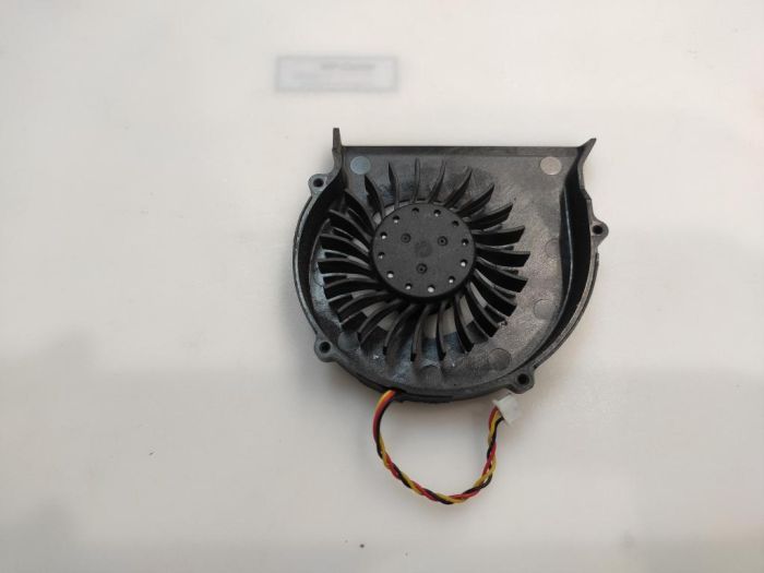 Вентилятор системы охлаждения MSI A6200 CX623 MS-1681 P/n: E330800220F05 , E330800221MC2  , 6010H05F PF1 , DFS451205M10T F8U2