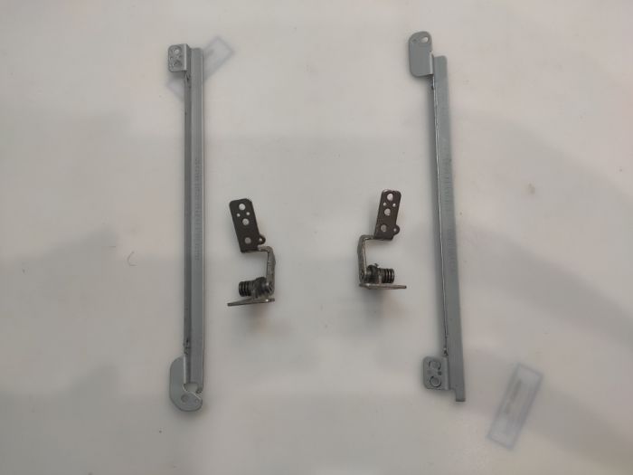 Петли ноутбука с направляющими BA81-08413A BA81-08414A Samsung N145 plus