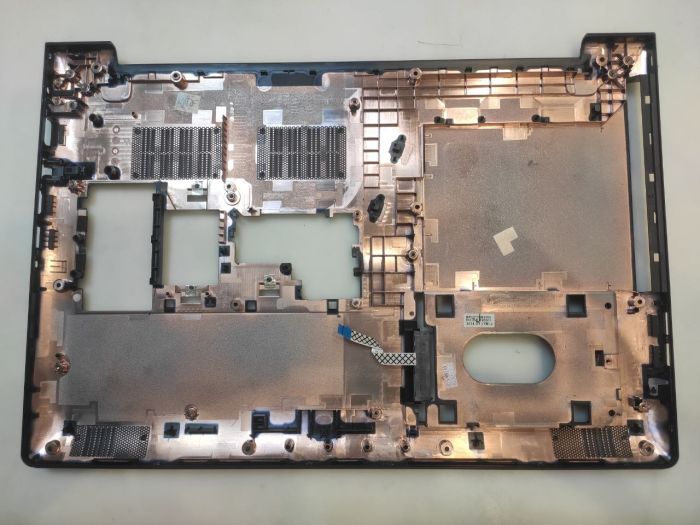 Нижняя часть корпуса (поддон) для Lenovo IdeaPad 310-15ISK новый, оригинал