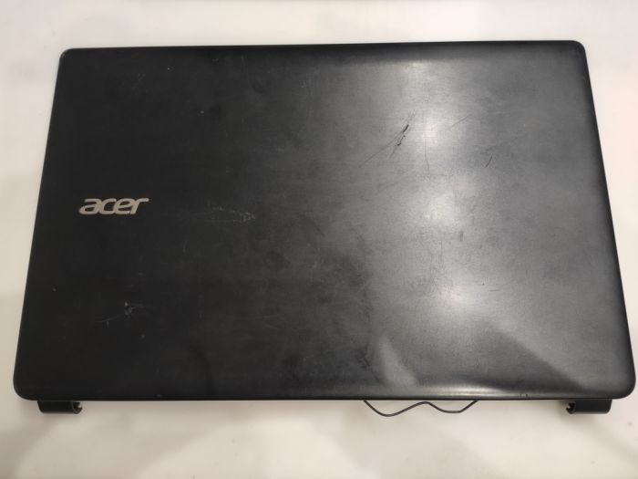Крышка матрицы Acer E1-522 WIS604YU0200 крепления целы, потертости, царапины