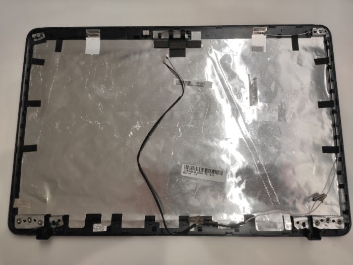 Крышка матрицы Toshiba L755 L755D A000081220 ZYE33BLBLC0 с одной антенной вай фай wi-fi, черная