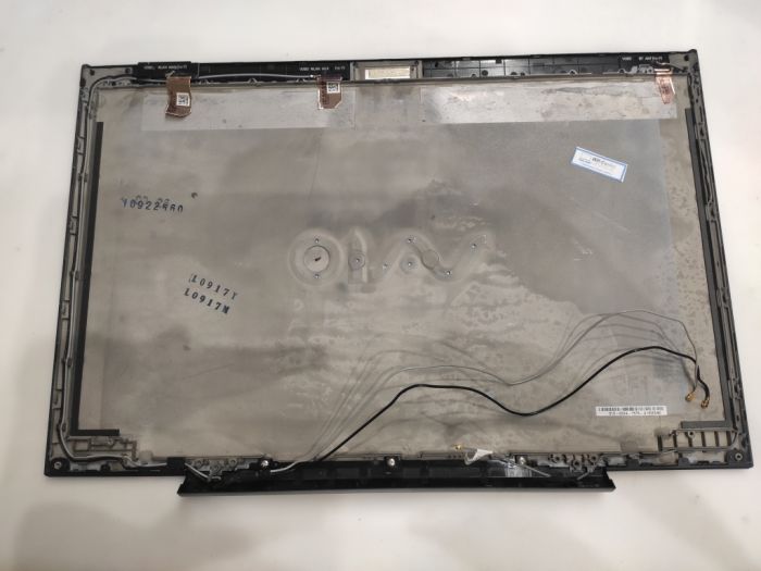 Крышка матрицы с планкой фиксации матрицы сверху Sony VPC-SE (PCG-41414V) P\N: 012-000A-7575-A металлическая, черная