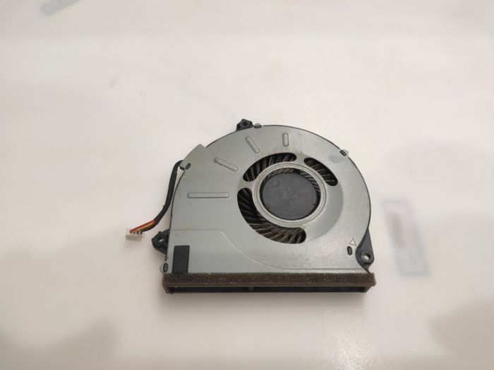 Вентилятор системы охлаждения Lenovo G70-30 G70-50 G70-80 DC28000CKF0