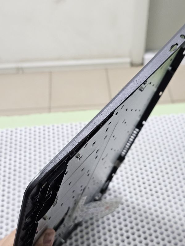 Верхняя часть корпуса (топкейс) с клавиатурой для Digma EVE 15 P417 ES5063EW