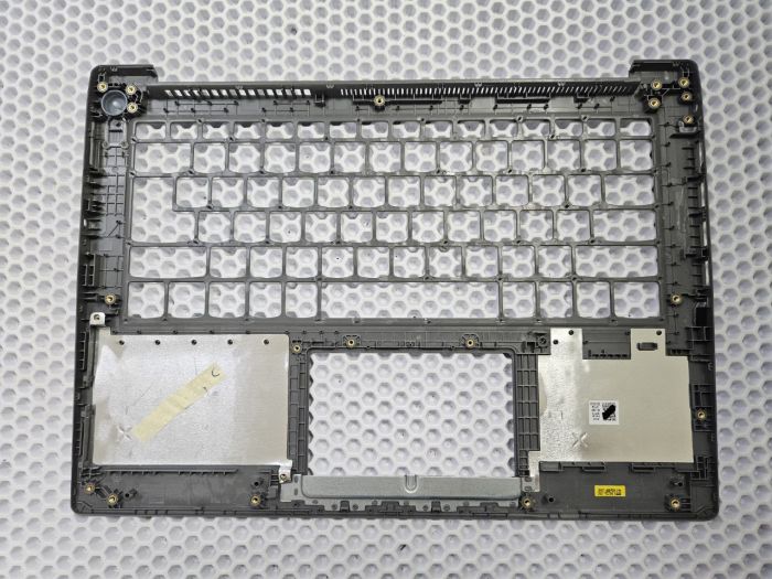 Верхняя часть корпуса (топкейс) для ноутбука Lenovo ideapad 3 14IIL05 серебро
