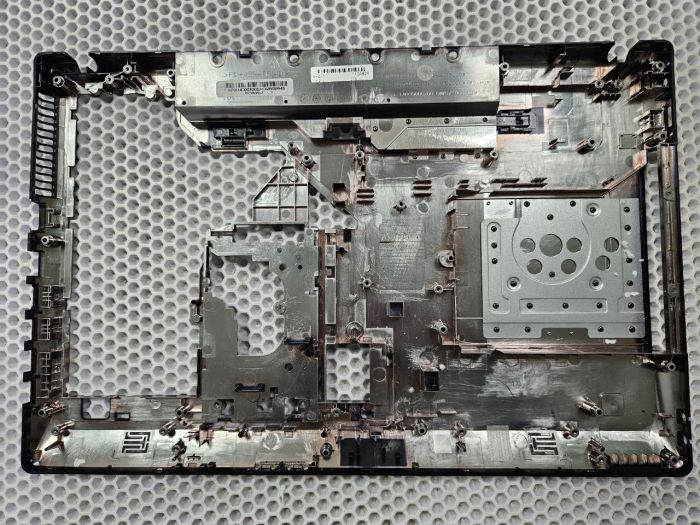 Поддон нижняя часть корпуса для Lenovo IdeaPad G770, G775, G780, G785 AP0O50002000, AP0H40003001