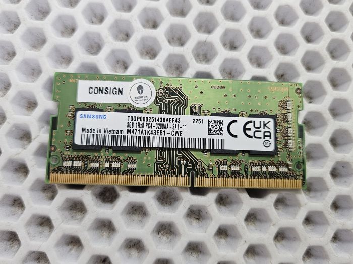 Оперативная память SODIMM Samsung DDR4 8 ГБ 3200 мГц M471A1K43EB1-CWE
