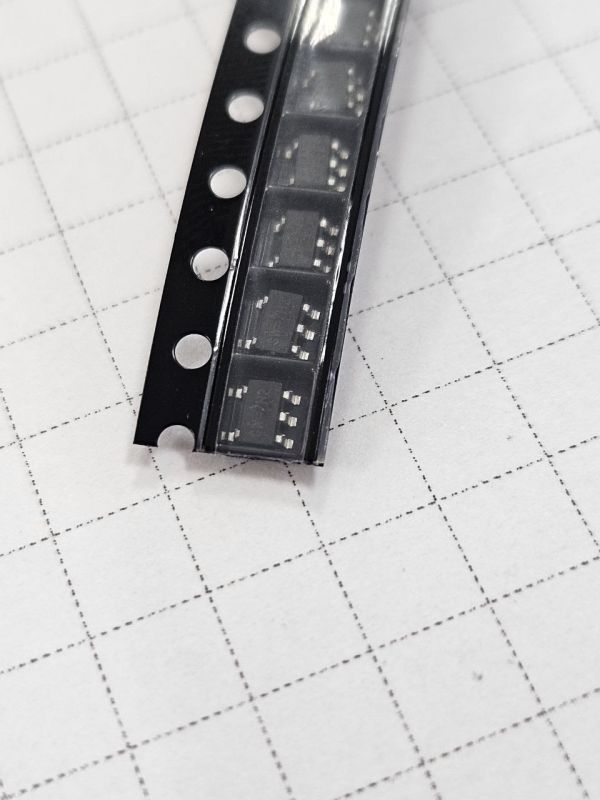 Микросхема, чип RT9069-33GB SOT-23 36V 2uA IQ200mA ic
