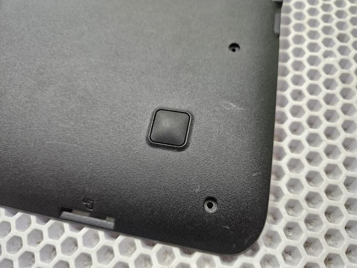 Поддон нижняя часть корпуса Asus X751