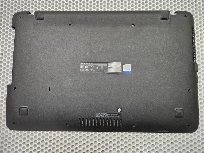 Поддон нижняя часть корпуса Asus X751