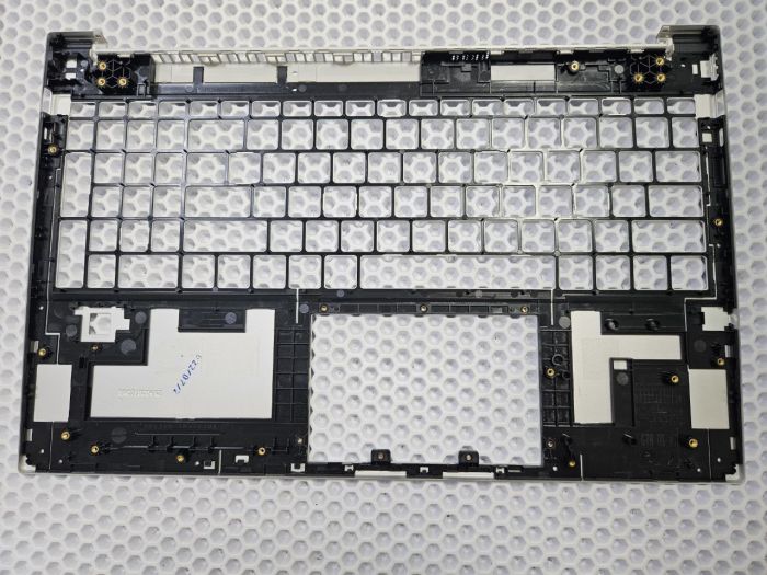Верхняя часть корпуса (Топкейс) для HP Pavilion 15-EG 15-EH с отпечатком пальца, серебро