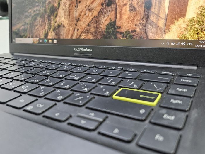 Ноутбук Asus VivoBook K413J