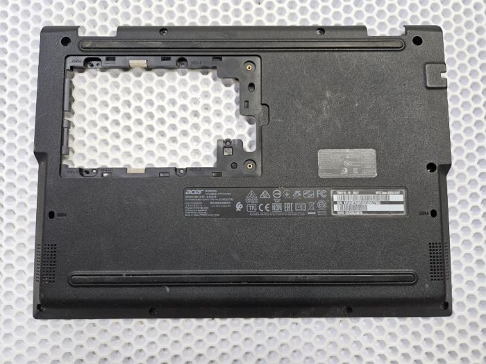 Нижняя часть корпуса (поддон) для ноутбука Acer TravelMate B118 черный