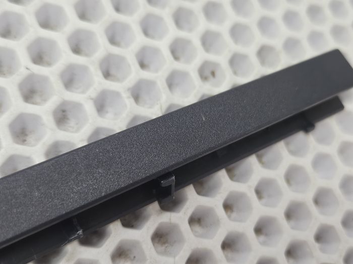 Заглушка петель  для Lenovo 3 15ADA05 тёмно-синяя, мелкие царапины