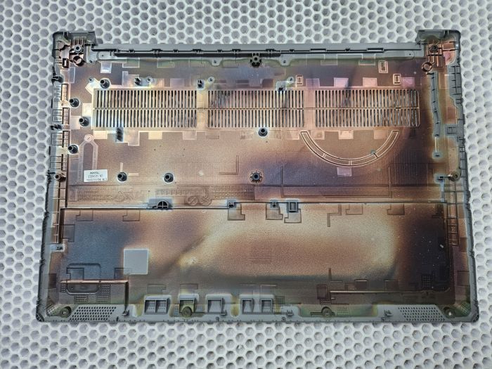 Нижняя часть корпуса (поддон) Lenovo Ideapad 3 15ADA05 серый