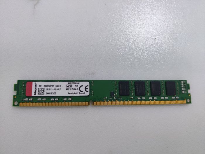 Оперативная память Kingston ValueRAM 8 ГБ DDR3 1333 МГц DIMM CL9 KVR1333D3N9/8G бу