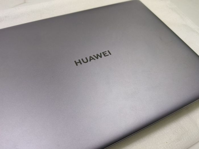 Дисплейный модуль для Huawei MateBook 13 WRT-W19 W29L HN-W19R в сборе с крышкой, петлями и шлейфом матрицы