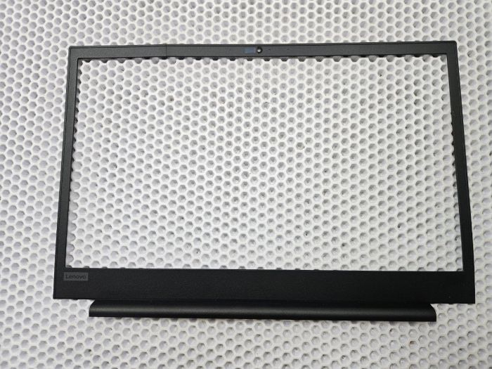 Рамка матрицы для ноутбука Lenovo E580 черная сломана