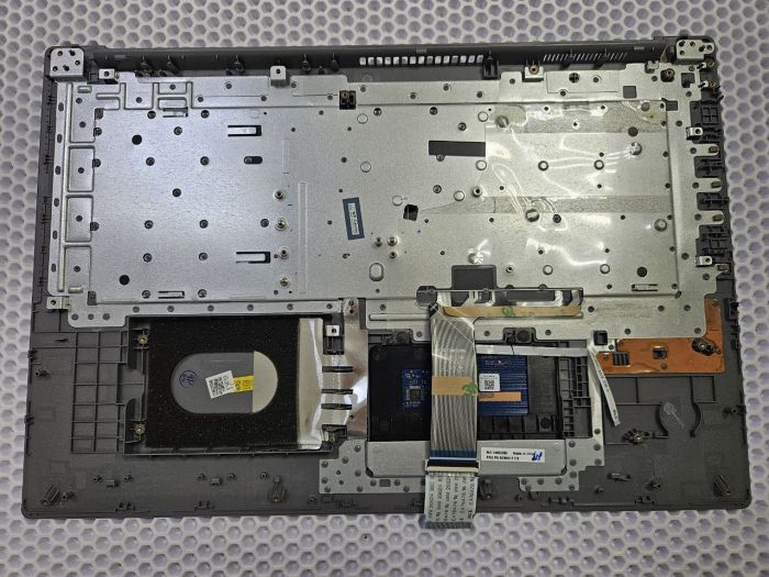 Верхняя часть корпуса (топкейс) для Lenovo IdeaPad L340-17 серебро
