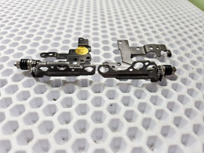 Петли для ноутбука Lenovo IdeaPad 115ADA7