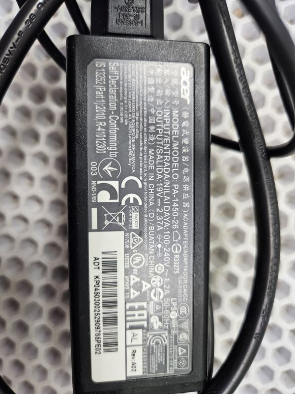 Блок питания (зарядка) для Acer 19V 2.37A 5.5x1.7mm бу