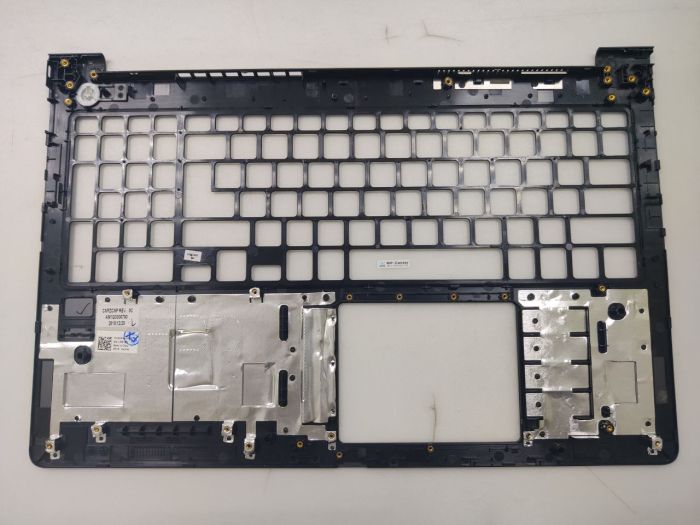 Верхняя часть корпуса (топкейс) Dell Vostro 5568 без отпечатка пальца