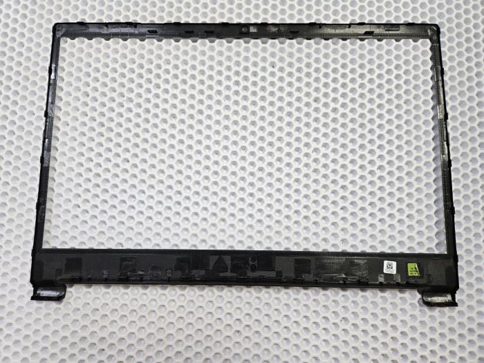 Рамка матрицы для ноутбука Acer A715-42 AP2Y2000400 черная