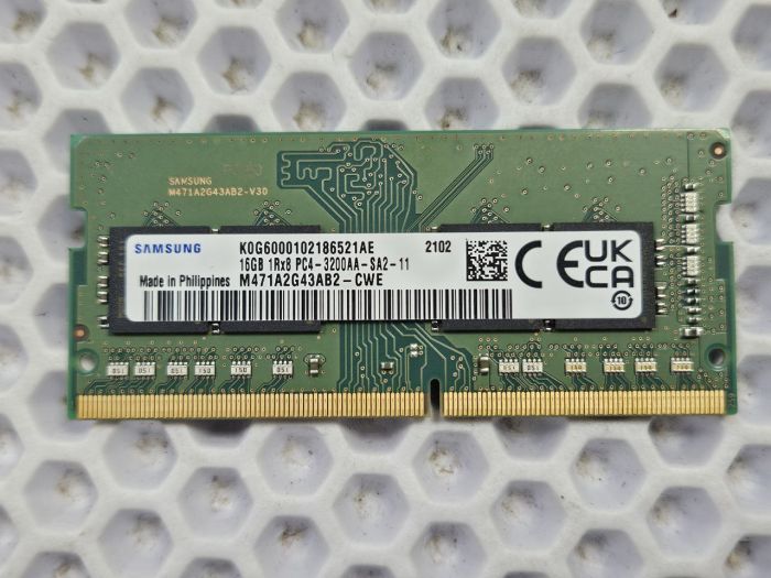 Оперативная память Samsung 16 ГБ DDR4 3200 МГц SODIMM CL22 M471A2G43AB2-CWE