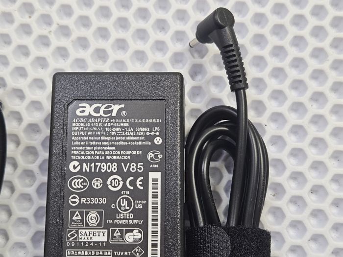 Зарядка для ноутбука Acer 19V 3.42A (65W) 3.0x1.1мм