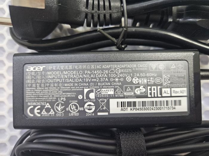 Зарядка для ноутбука Acer 19V 2.37A (45W) 3.0x1.1мм