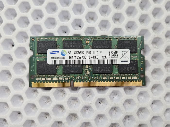 Оперативная память Samsung M471B5273CH0-CK0 DDR3 4ГБ SO-DIMM
