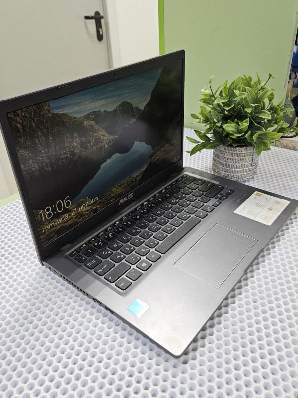 Ноутбук 14" Asus x415E