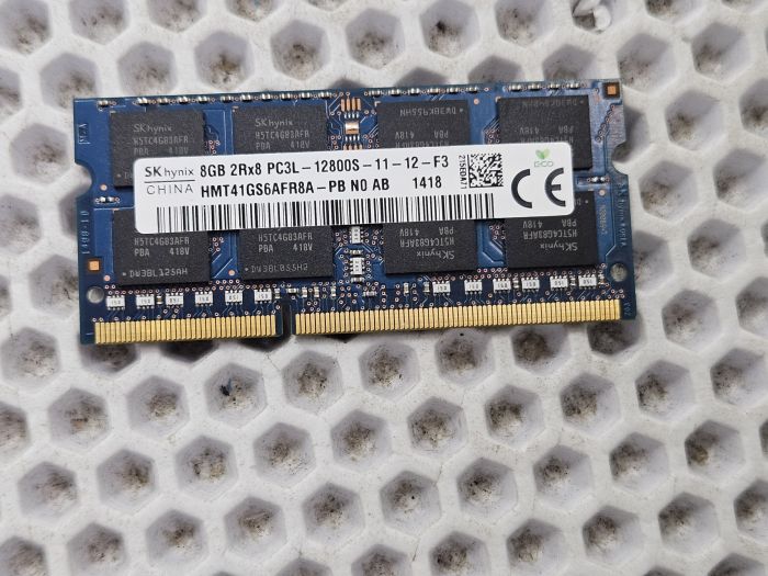 Оперативная память Hynix HMT41GS6AFR8A-PB DDR3L 8 ГБ