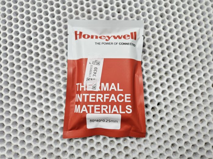 Термопаста Honeywell ptm7950 с фазовым переходом 40*80*0.25mm