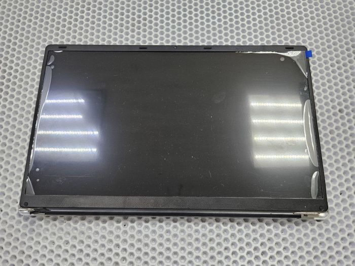 Крышка серебристая в сборе с матрицей, рамкой петлями и шлейфом матрицы для китайского ноутбука