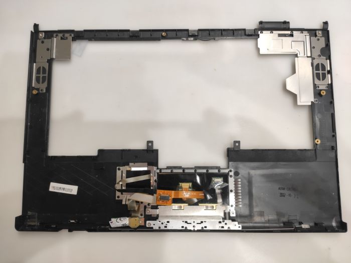 Верхняя часть корпуса (топкейс) Lenovo ThinkPad t430 0B68169 11S0C09947 11S0C09947Z с тачпадом