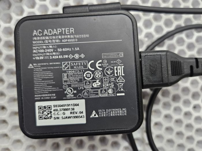 Блок питания, зарядка для MSI Modern 15 B12M - 65W бу
