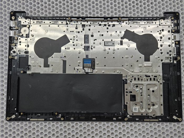 Верхняя часть корпуса (топкейс) для ноутбука Honor Magicbook 16 HYM-W56 с клавиатурой, серебристый p/n: HQ2090155800
