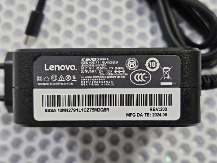 Зарядка для ноутбука Lenovo 20V 3.25A, 15V 3A, 9V 2A, 5V 2A (65W) USB Type-C (квадратная)