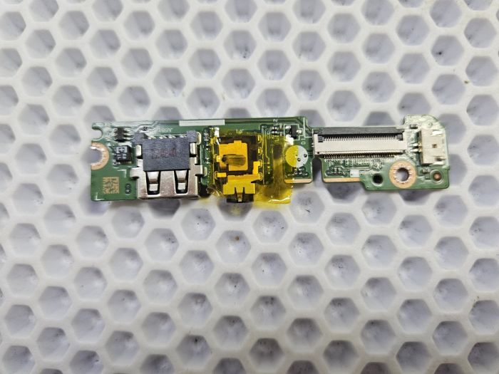 Дочерняя плата с разъемами USB и audio для ноутбука Acer A515-56 LS-K091P (Без шлейфа)