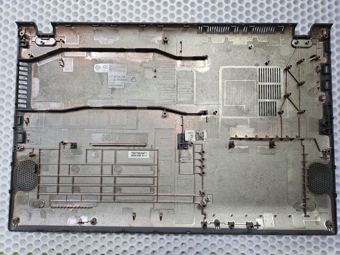 Нижняя часть корпуса (поддон) для ноутбука Asus VivoBook X509J  3DXKRBAJN10 серый (потертости, царапины)