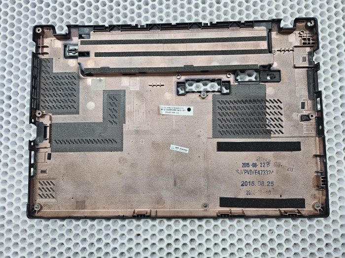 Нижняя часть корпуса (поддон) для Lenovo ThinkPad X270 (трещина в правом левом углу, подломано крепление)