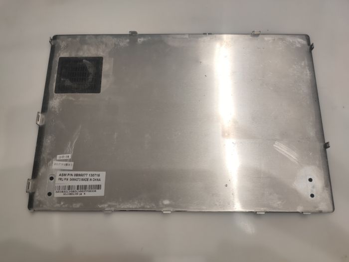 Крышка заглушка корпуса Lenovo ThinkPad t430u 04W4373