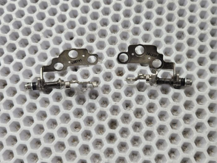 Петли LZ5-SNR-L, LZ5-SNR-R для Lenovo U330p