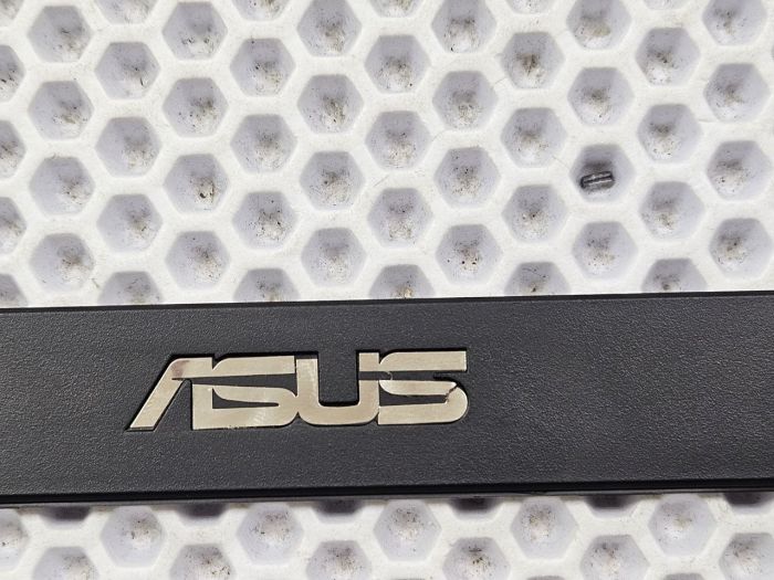 Рамка матрицы Asus K501