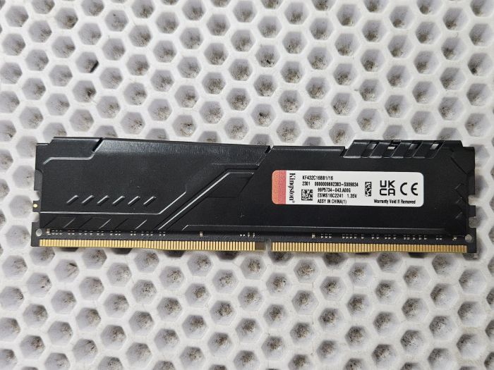 Оперативная память Kingston FURY DDR4 DIMM 16Gb 3200МГц CL16 (KF432C16BB1/16)
