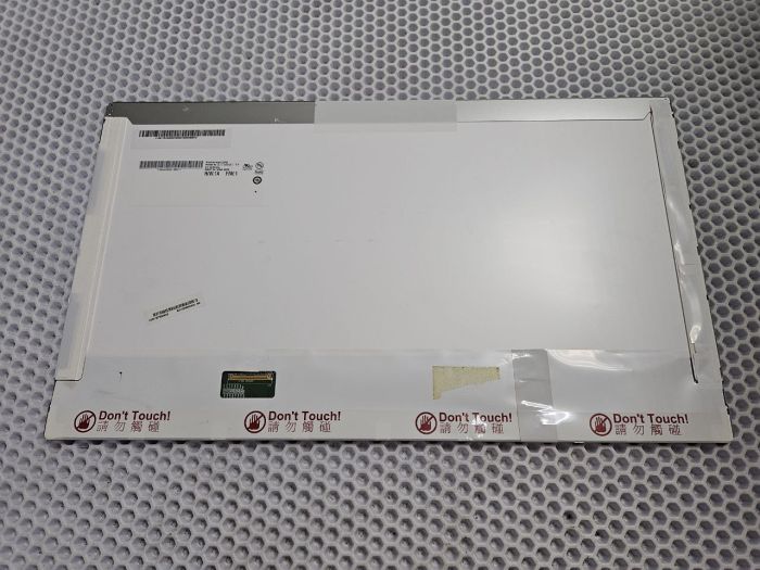 Матрица B173RW01 17.3"|1600x900|глянцевая|Normal|40 pin бу